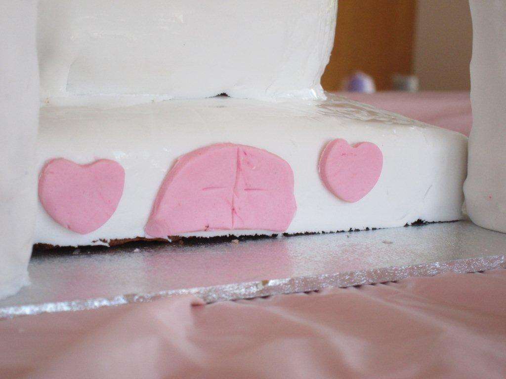 How to make a Princess Castle Birthday Cake – just hours before the party