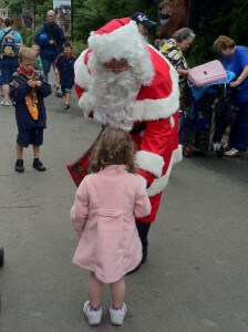 Melbourne Zoo Santa Claus
